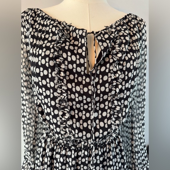 Diane Von Furstenberg Simonia Silk Black and White Ruffled Tiered Dress Size 6 - Picture 2 of 11